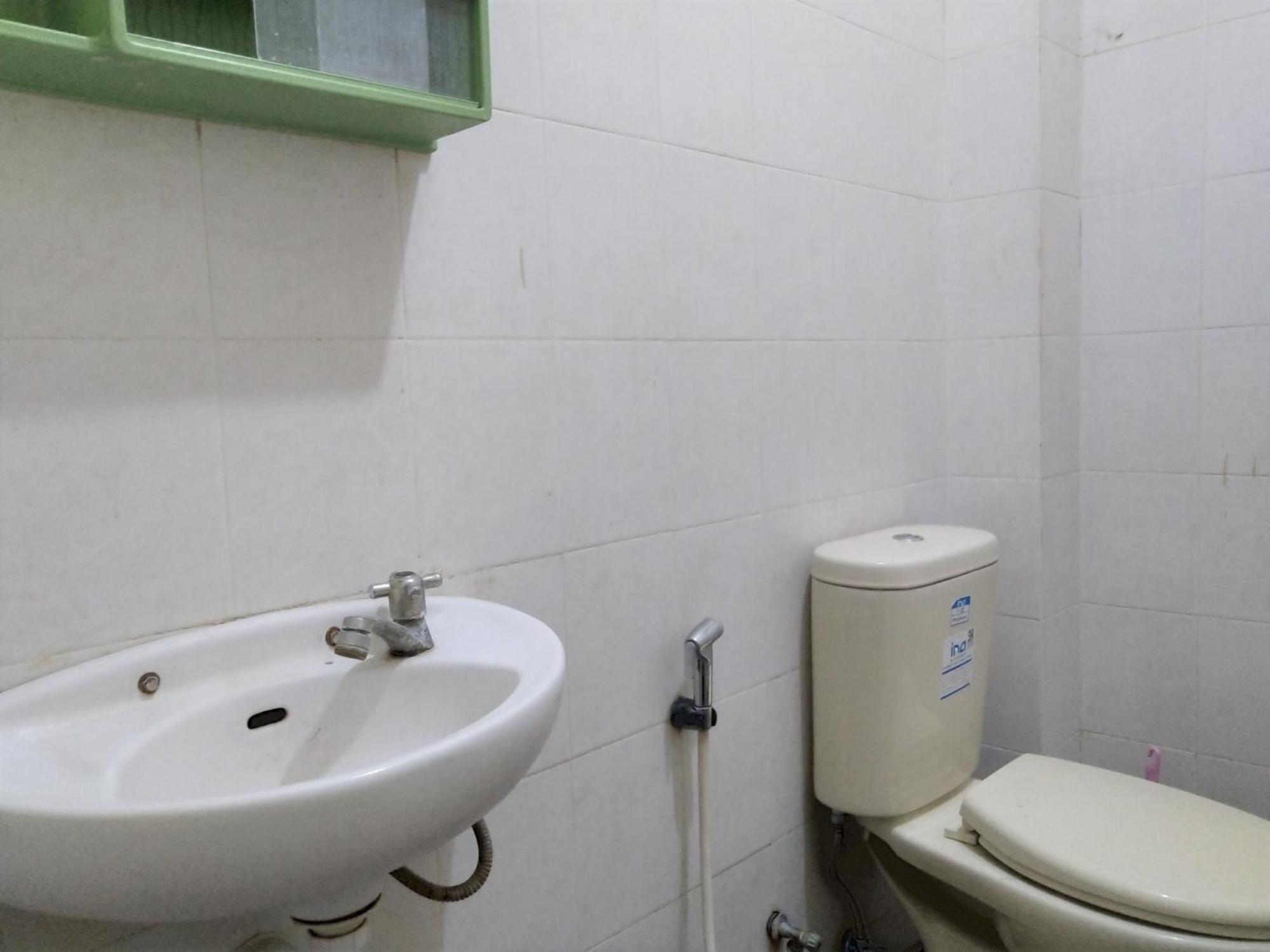 Hotel Pekalongan Syariah Mitra Reddoorz الغرفة الصورة